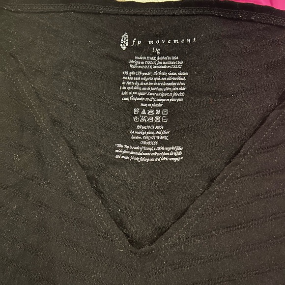 Workout top bundle - Picture 3 of 4